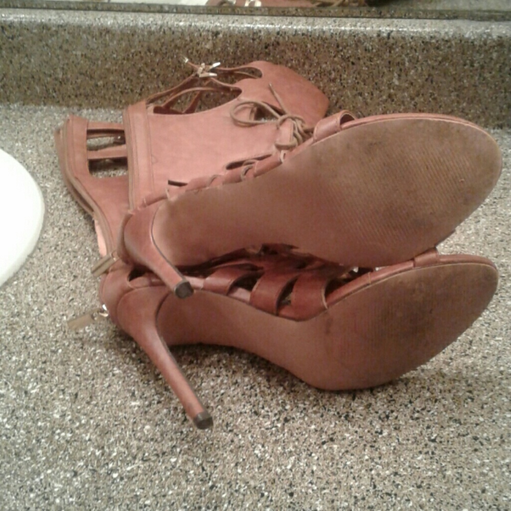Shoes - Picture 3 of 3